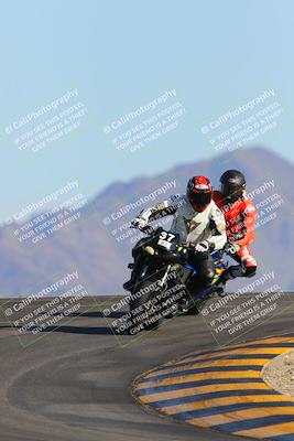 media/Jan-19-2023-Racers Edge (Thu) [[69d0b4dc55]]/B Group/Session 5 (Turn 12)/